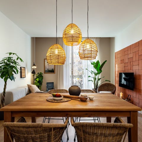 Practice your Spanish-style cooking and share a tasty meal at the chic dining table