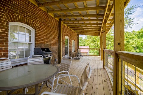Spend sunny afternoons out on the deck, grilling lunch