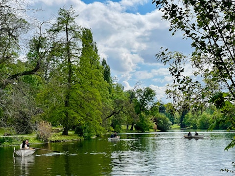 Begin your Parisian stay with a stroll to Bois de Boulogne