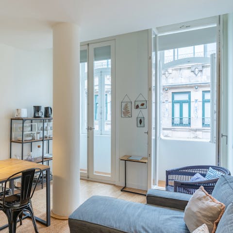 Open up the Juliet balcony doors and soak up the ambience of the city