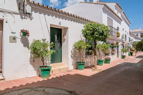 Step out into Estepona's charming old town