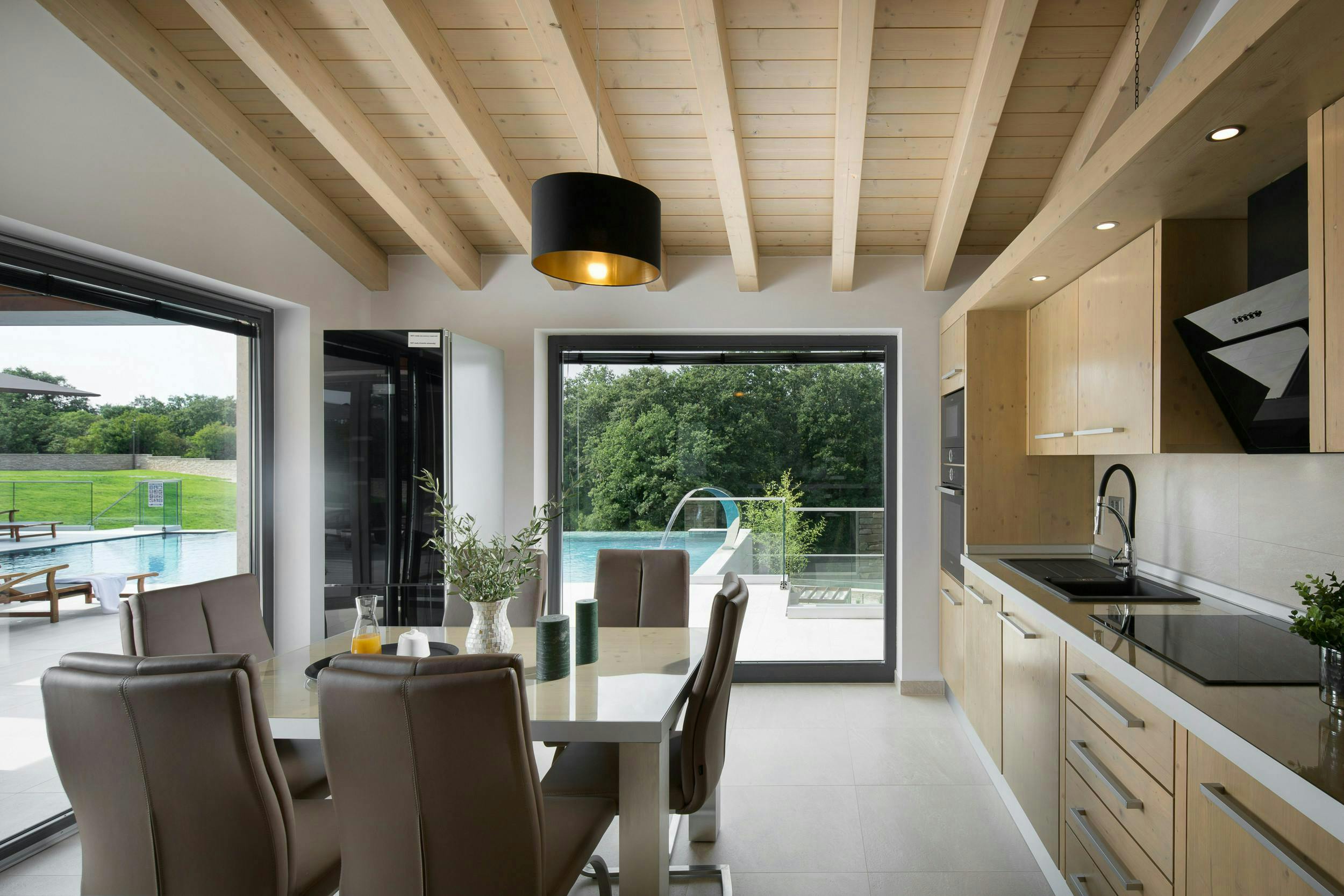 Aeolian Ope,Aeolian Ope