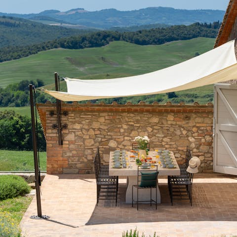 Dine alfresco in the shade of the terrace – pasta, anyone?