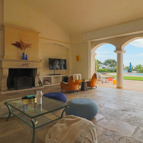 Lounge in the dramatic, cathedral-style living room