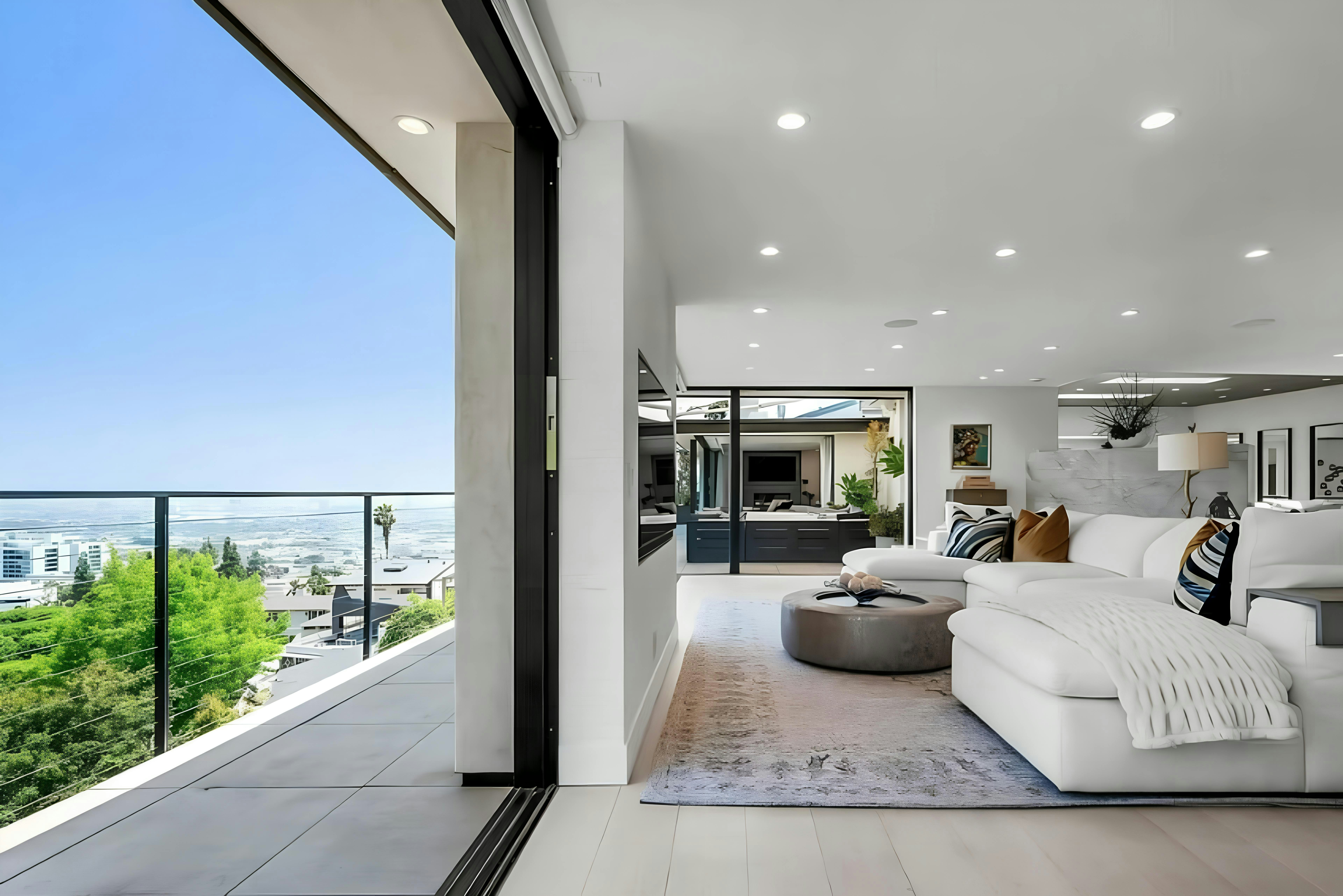 Stylish Peaktop Haven