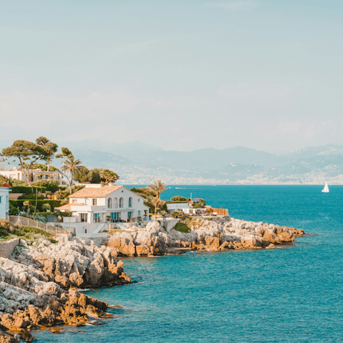 Stay on the stunning Cap d'Antibes peninsula