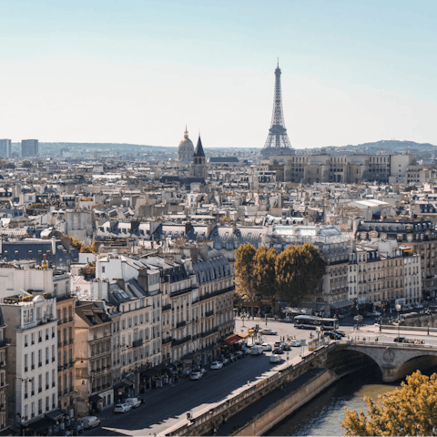 Stay just a half an hour train away from the centre of Paris
