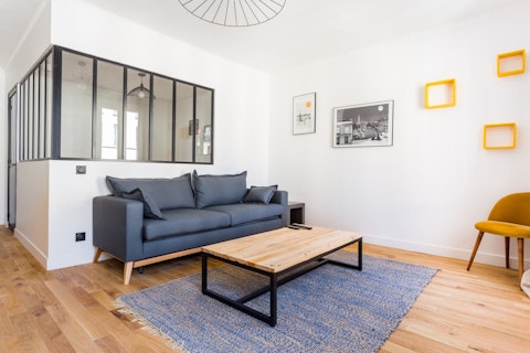 Plan your Paris itinerary from the bright living space
