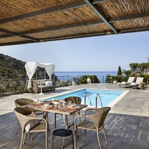 Have long brunches at the divine terrace