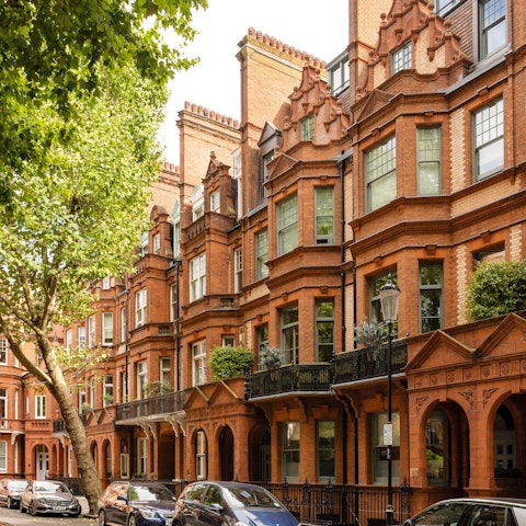 Stay on the top floor of a Victorian townhouse in the heart of Chelsea,