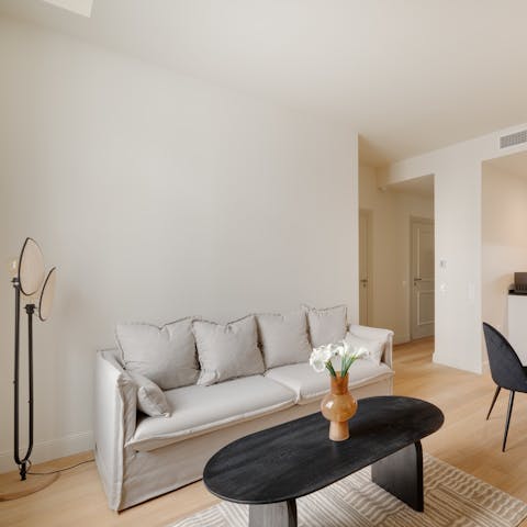 Start your day slowly with a guidebook and a croissant