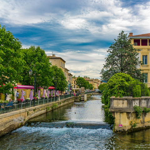 Discover the historic town of L'Isle sur la Sorgue, just 3 kilometres away