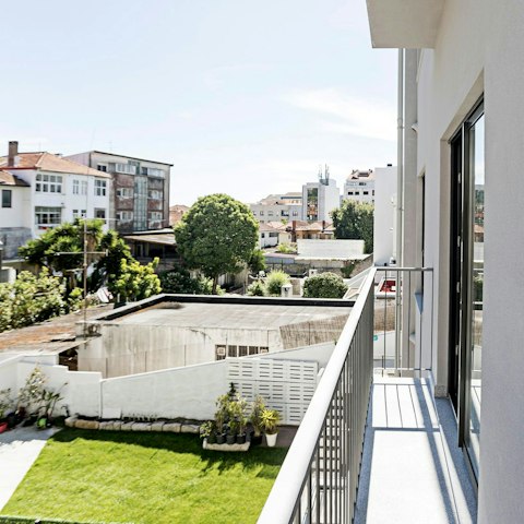 Get some fresh air on the Juliet balcony, a glass of Porto's famous wine in hand