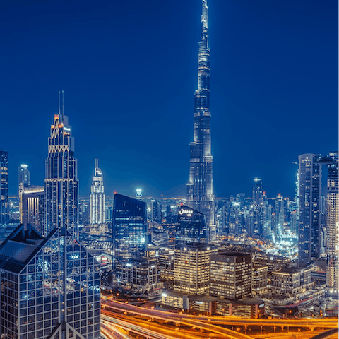 See the phenomenal sights and majestic skyline of Dubai