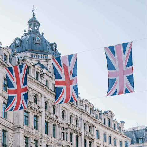 Immerse yourself in the vibrant buzz of central London