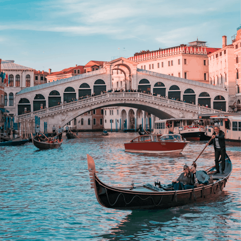 Walk less than five minutes to the iconic Rialto Bridge