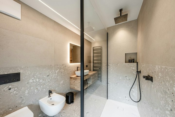 Bathroom photo