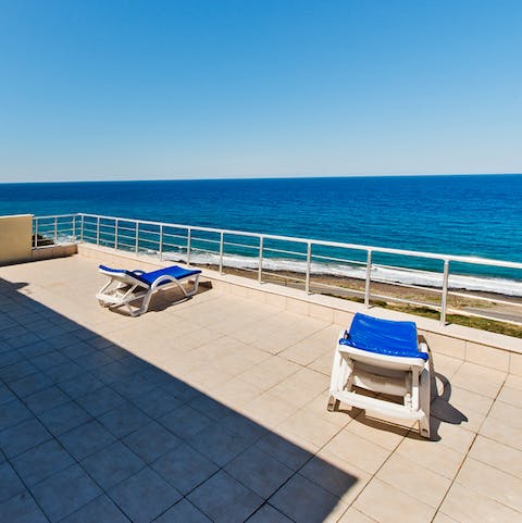 Listen to the sound of the waves from the terrace