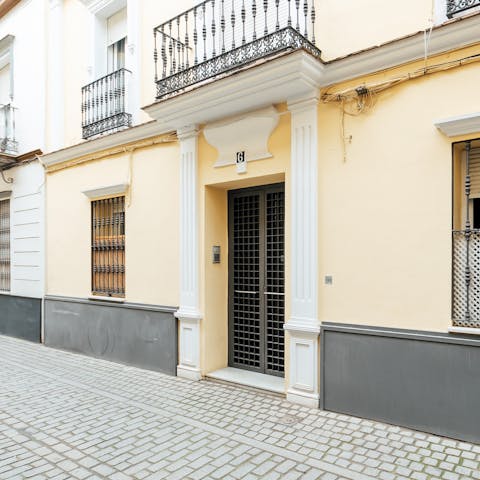 Stay on the ground floor of a traditional period building