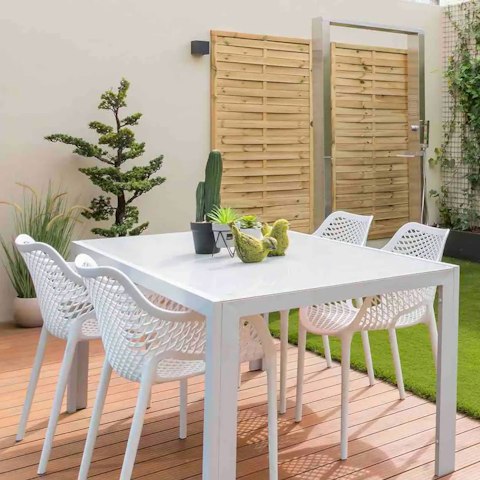 Sit down to an alfresco meal in the private terrace garden