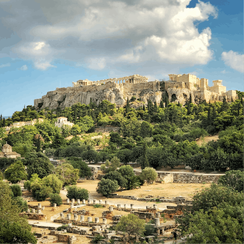 Discover the local ruins in Monastiraki