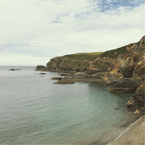 Relax and breathe in the sea air in beautiful Holywell Bay, along the north coast of Cornwall