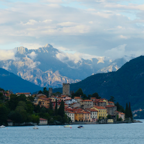 Stay in Menaggio, on the shores of Lake Como