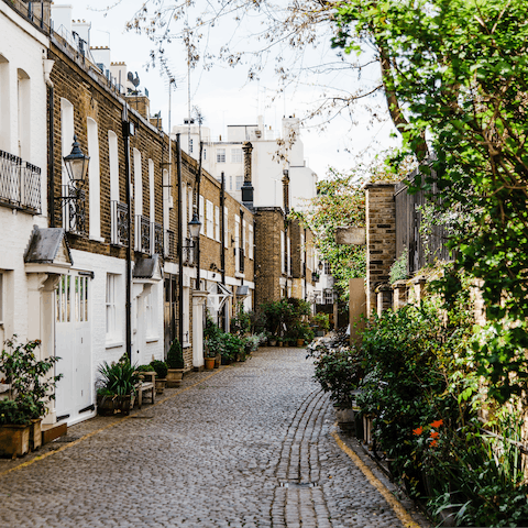 Stay within a one-minute walk from Chelsea's prestigious King's Road