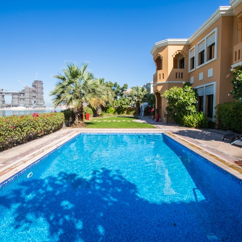 Choose between cooling off in the swimming pool or the sea on your doorstep