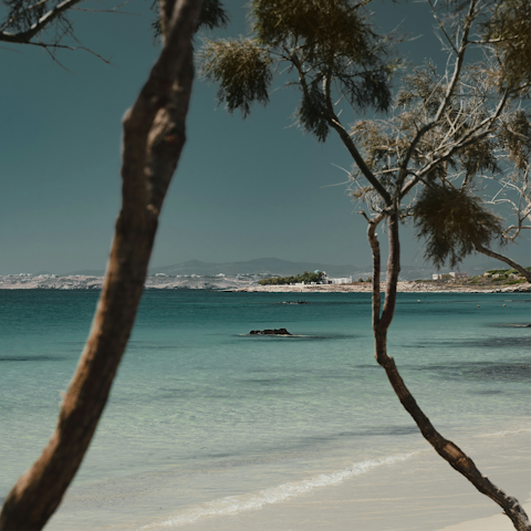 Stroll down to the beach in just two minutes