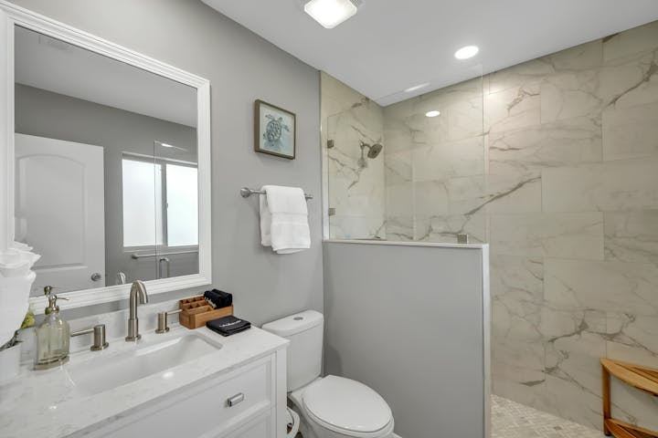 Bathroom photo