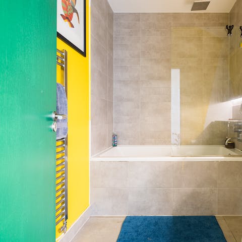 Take your pick from two contemporary bathrooms