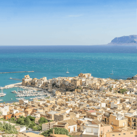 Discover the coastal town of Castellammare del Golfo