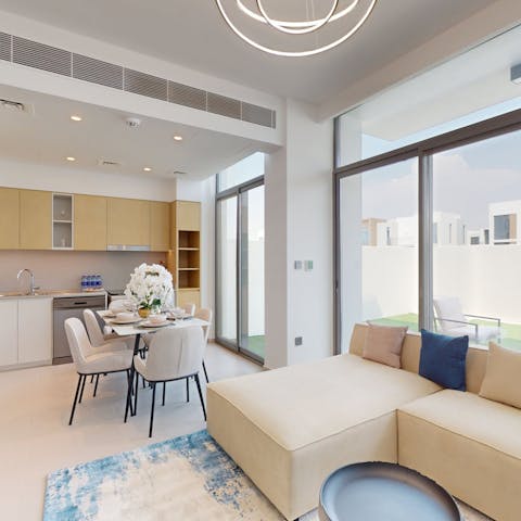 Rustle up a lazy brunch in the light-filled living room