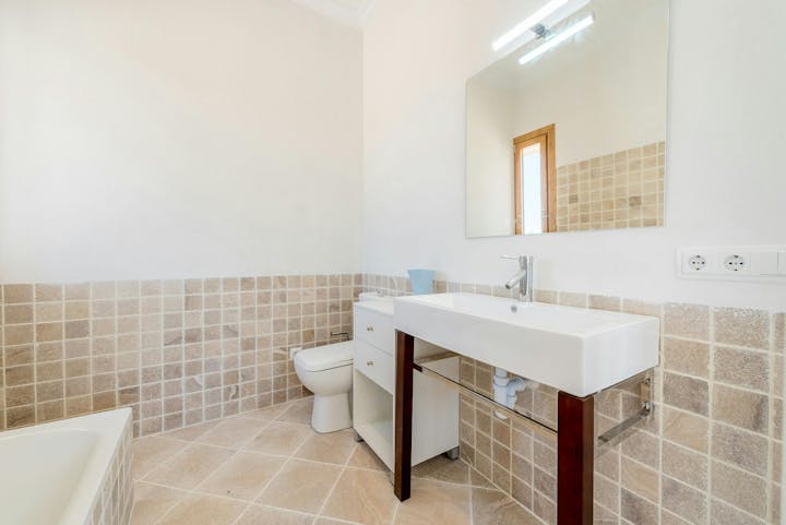 Bathroom photo