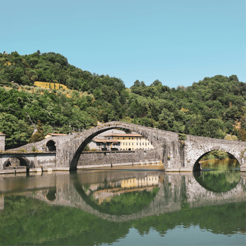 Explore the stunning Lucca region, with towns like Borgo a Mozzano reachable in half an hour