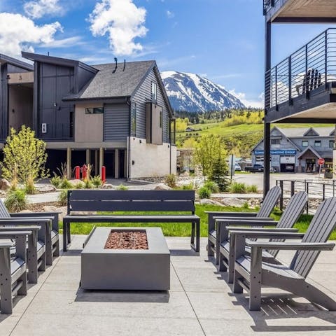 Relax in the hot tub or by the fire pit and admire the view