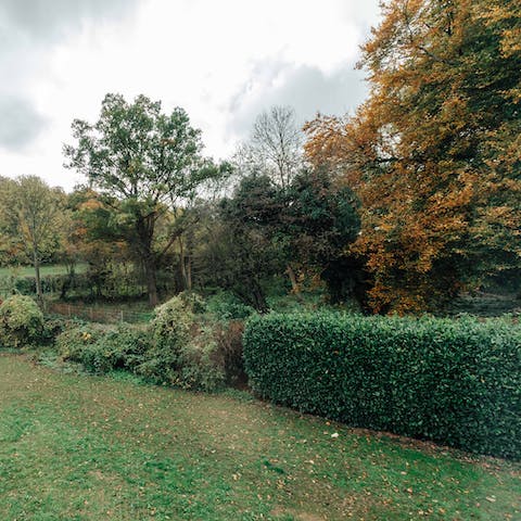 Sit out in the garden for a picnic while the kids play