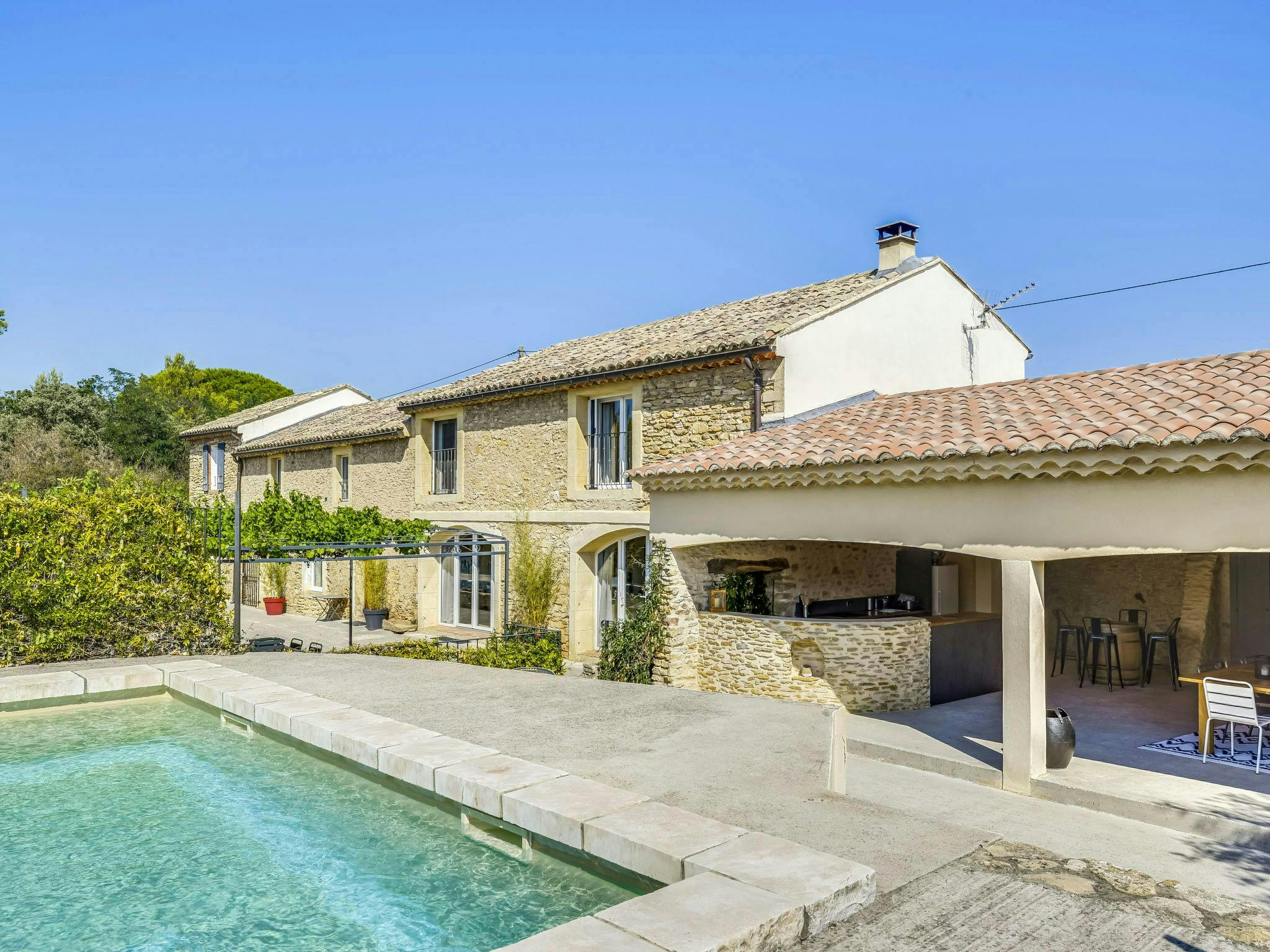 Provence Poolside