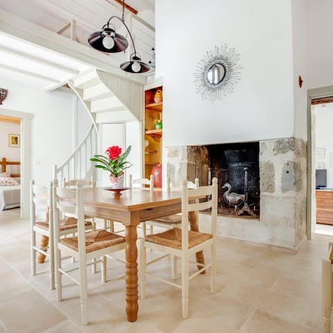 Enjoy an mid-morning pastry with a cup of coffee as you catch up on the news in the living space