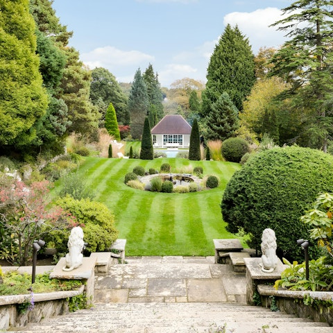 Stroll through the estate’s expansive grounds and onto nearby walking trails