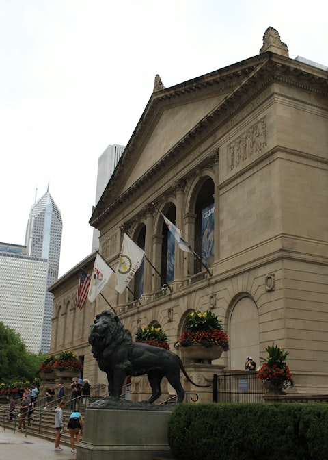 Stay a twenty-minute stroll from the Art Institute of Chicago