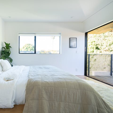 Blur the lines between indoors and out, thanks to fully retractable sliding glass doors
