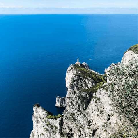 Enjoy an Italian adventure along the stunning coast of Anacapri