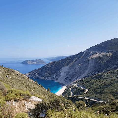 Walk to Kefalonia's spectacular coastline in just ten minutes