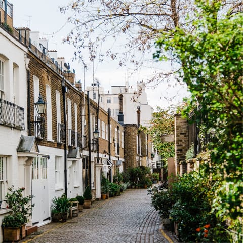 Stay in the heart of Kensington, moments from the high street