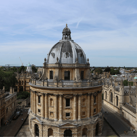 Explore historic Oxford – a fifteen minute bus ride away