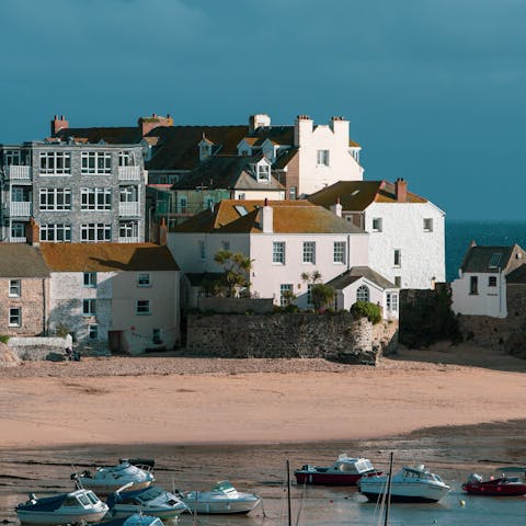 Visit the beautiful town of St Ives, a fifteen-minute drive away