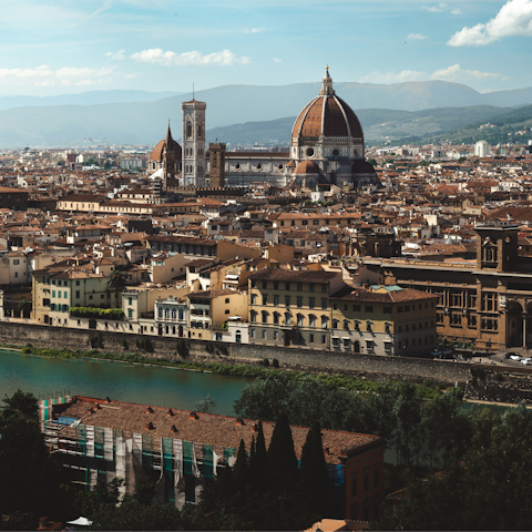 Visit the iconic Florence Duomo, a masterpiece of Renaissance architecture