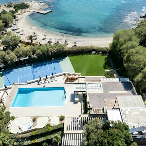 Enjoy direct access to the nearby beach